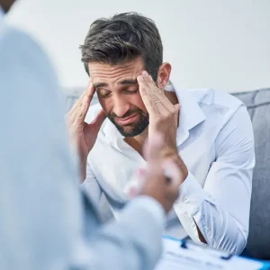 کنار آمدن با ترومای کودکی